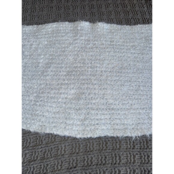 Altar'd State Women's Gray/ Blue Blanket Scarf Super Soft NWOT - Picture 4 of 5